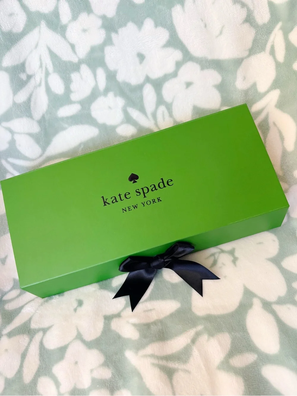 Kate Spade New York Low Cut Cozy Fuzzy Socks Gift Set 🐆✨